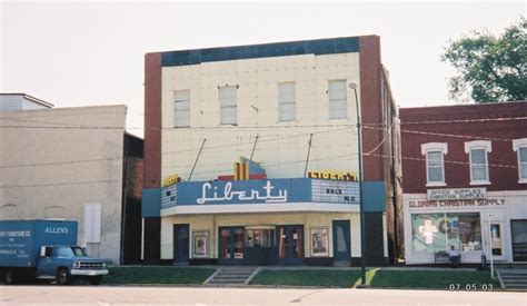 Vandalia movie theater - Starmax Cinemas 215 Mattes Avenue Vandalia, IL 62471 618-699-4040